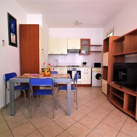 Villetta Climatizzata Al Piano Terra Eden 5 Casa de Férias *